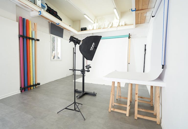 Superbe Photo Studio - avec tous les �l�ments n�cessaires � la bonne r�alisation de vos projets. - Image 4