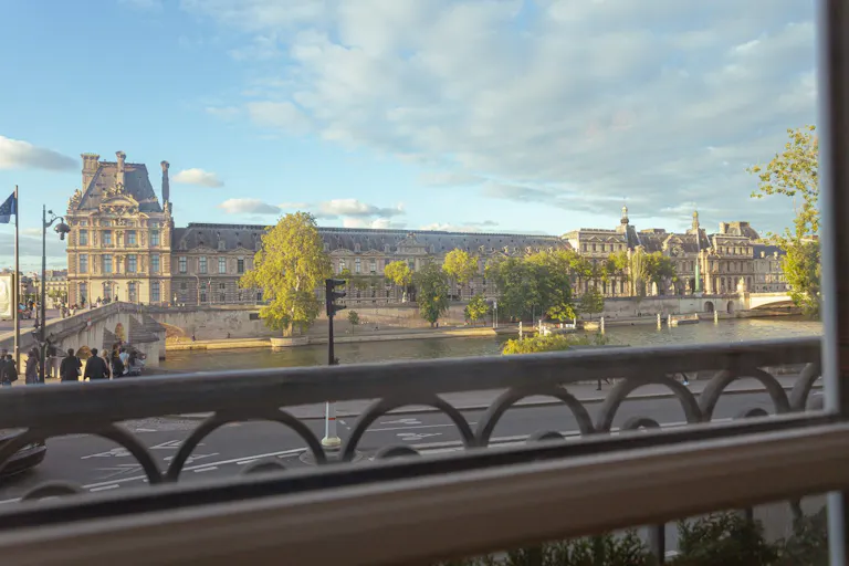 Unique appartement avec vue sur le Louvre - Image 4