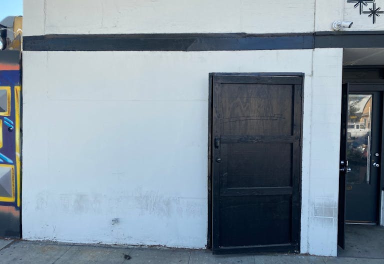 Old-School Funky Recording Studio now turned Acting School - Image 3