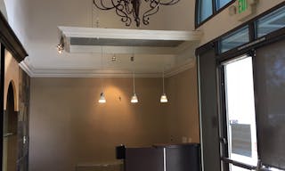 Retail Space in Huntington Beach - Image 0