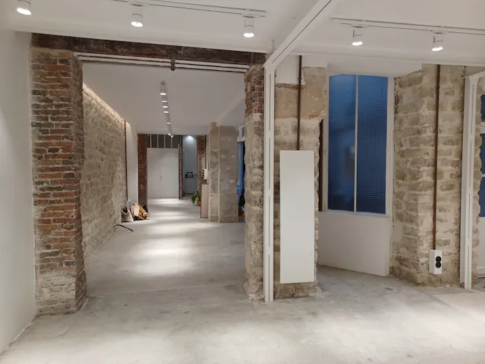 Élégant Showroom Ephémère à Paris - Image 4