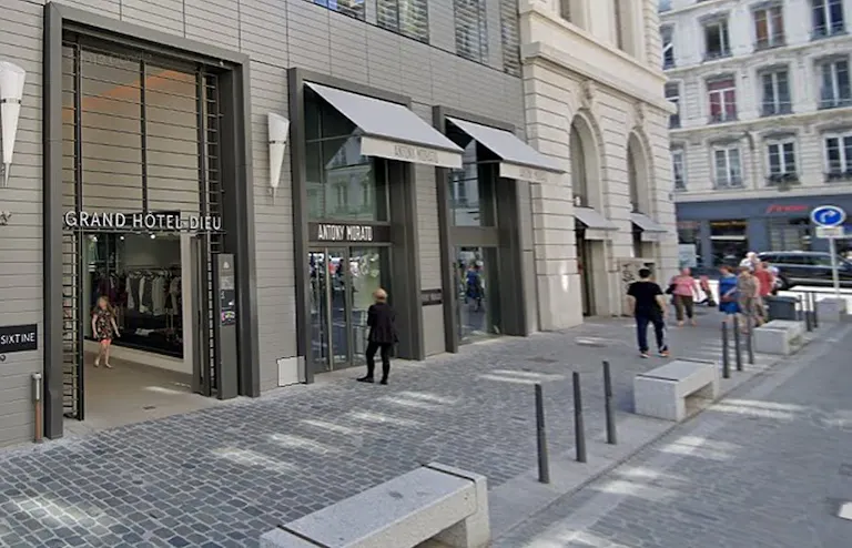 Prime Boutique Shop Grand Hotel Dieu Lyon - Image 1