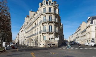 Apartment for Rent - Paris 8th Near Triangle d'Or - Ideal Showroom / Office - Image 0