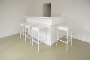 Pop-up gallery store in Paris, Belleville - Image 11