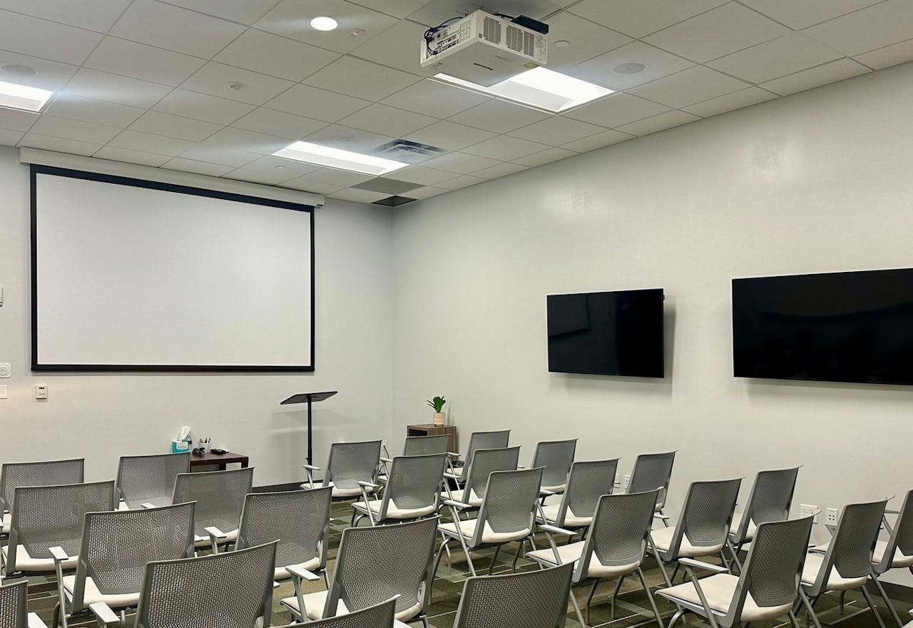 Training Workshop Room for 30-40 People - Image 2