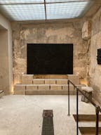 Prestigious Boutique in Le Marais - Image 6