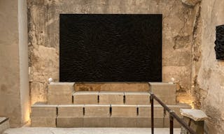 Prestigious Boutique in Le Marais - Image 6