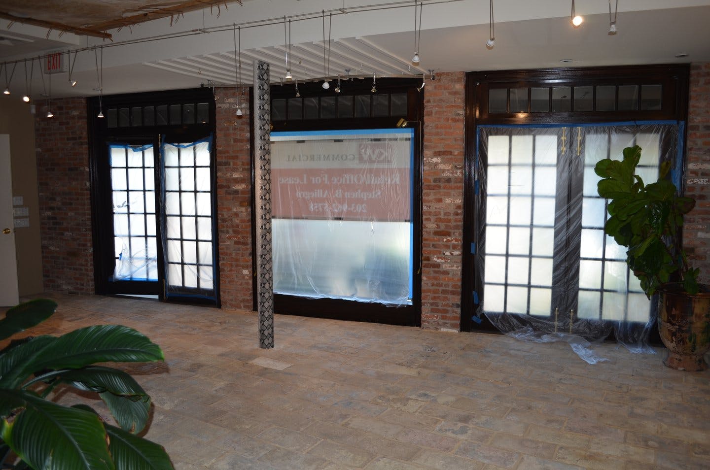 Unique Showroom and Gallery Space in Southport