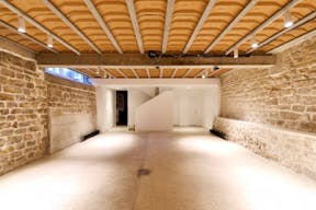 Espace sous verrière de 800 m² à Bastille - Image 5