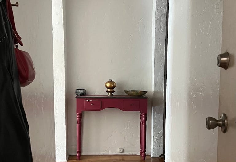 Vintage Blank Space - Image 1