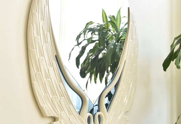 Art Deco Light & Airy Homey Loft - Image 4