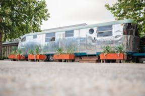 Mid Century Diner in East Austin - Image 2