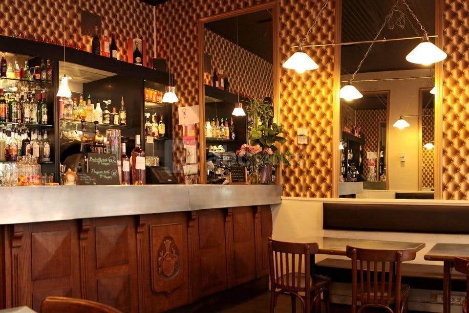 Bar and Event Space with Terrace in Lyon 2
