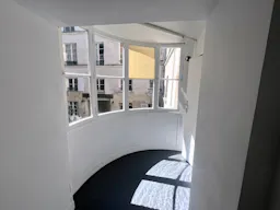 Superbe Galerie/Showroom au Cœur de Saint-Germain et Pont Neuf - Image 14