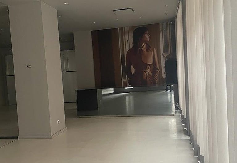 Prime Location Boutique - Triangle d'Or - Paris 8th - Image 3