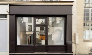 Pop Up Boutique in the Marais - Image 3