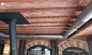 Two-Level Heritage Space in Magna Plaza with Private Entrance - Image 4