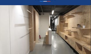 Rue Quincampoix Showroom - Image 1