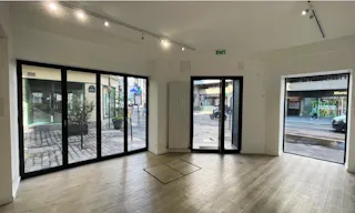 Elegant Space in Le Marais - Image 2
