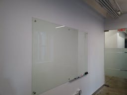 Modern work space - Image 5