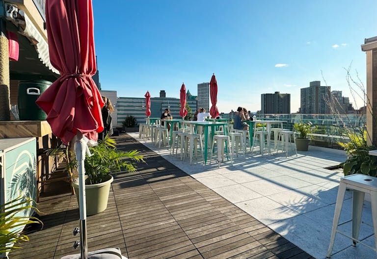 Sun-Drenched, Sleek Industrial Space in DUMBO - Image 4