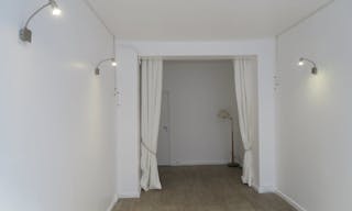 Boutique au coeur du 7�me arrondissement - Image 4