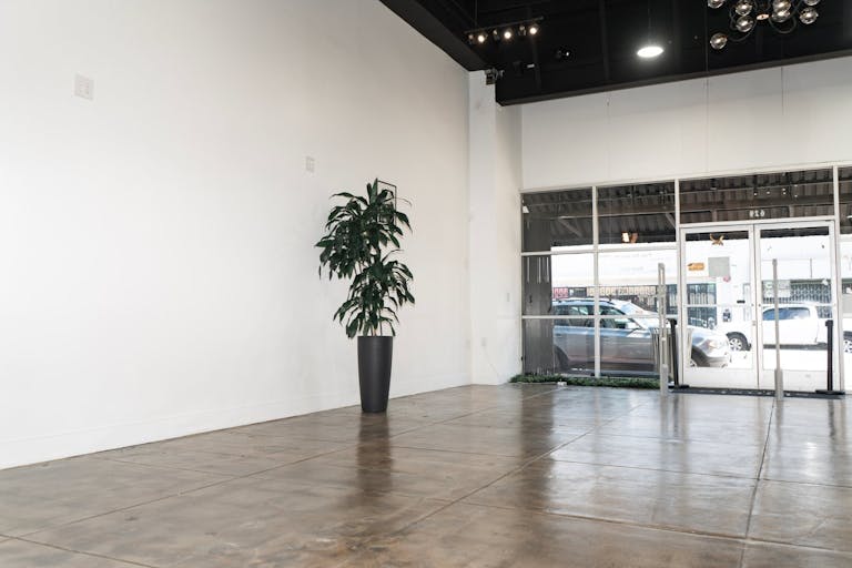 Versatile & Spacious 3000 sq.ft Space - Centrally located in the heart of San Pedro - Image 2