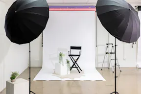 Orange County 1800 sq ft Studio - Image 22