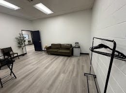 Large creative space near crypto arena - Image 8