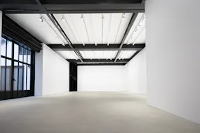Incredible Venue in Paris 17th - Image 5