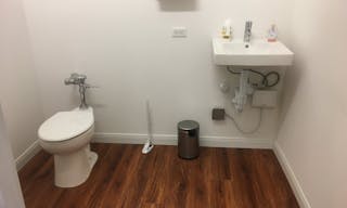 Pop Up Gallery in Trendy Clinton Hill - Image 3