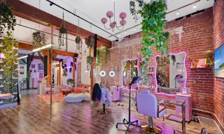 Cute n Unique Arts District Hair Salon / Booth Rental / Hairstylists, MUA, Lashes, Nail Techs - Image 7