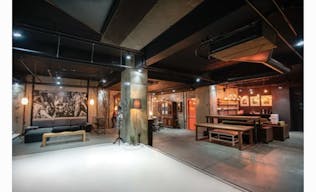 Elevate Your Event Experience in Istanbul's Chic Studio - Image 0