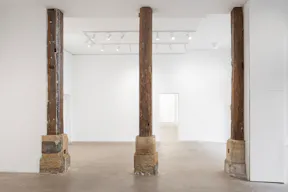 LARGE GALLERY IN ARTS & METIERS - Image 12
