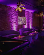 Upscale Loft in Flatiron with Sound System, Custom Lighting, Pool Table & Staff Provided - Image 3