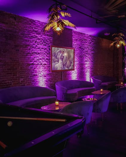 Upscale Loft in Flatiron with Sound System, Custom Lighting, Pool Table & Staff Provided - Image 3
