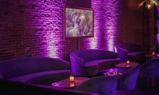 Upscale Loft in Flatiron with Sound System, Custom Lighting, Pool Table & Staff Provided - Image 3