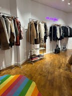 Emplacement pop-up store num�ro 1 - Boutique situ�e entre la place Victor Hugo et le Starbuck caf�. - Image 3