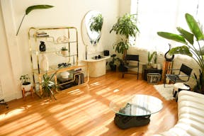 Art Deco Light & Airy Homey Loft - Image 1