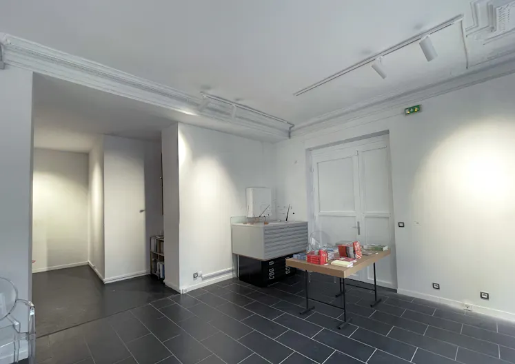 Galerie d'art / Pop-up / Showroom. Bel espace de 180m2 dans le 10e. - Image 3