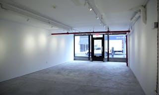 Charming Bowery Gallery - Image 1
