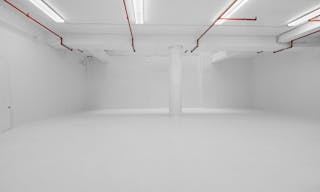 Storefront Whitebox Event Venue Photo Video Studio Art Gallery - Image 13