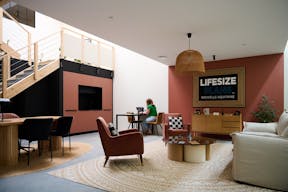 Lieu hybride et unique - Technologie - Style industriel - Chaleureux - Image 1