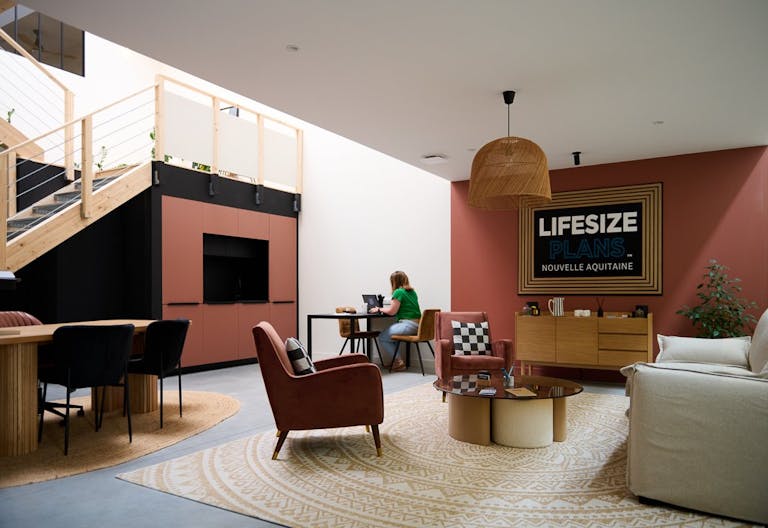 Lieu hybride et unique - Technologie - Style industriel - Chaleureux - Image 1