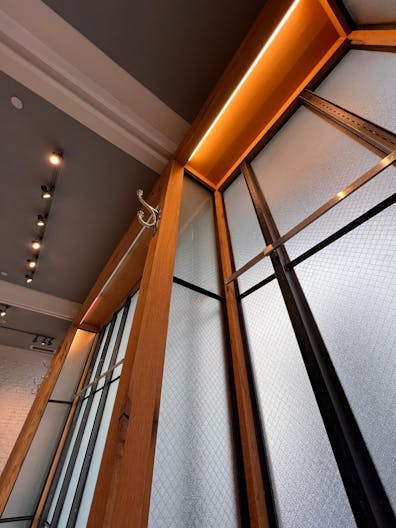 Sizeable 2nd Floor Retail or Event Space - Image 2