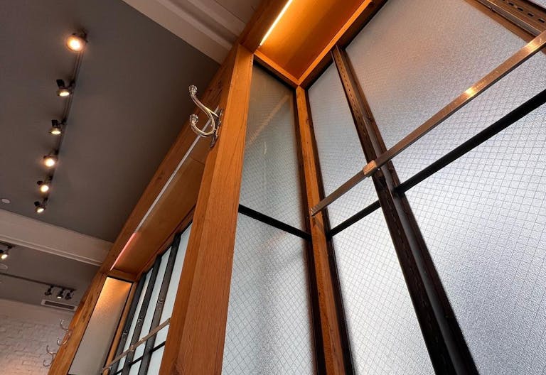 Sizeable 2nd Floor Retail or Event Space - Image 2