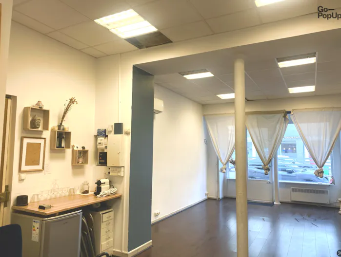 Boutique de 40m2 - Image 4
