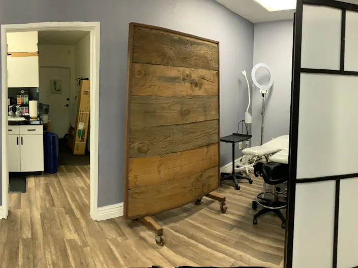 A Unique Beauty Bar in Pacifica - Image 4