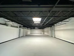 2 floor Big white open space with lights - Image 2