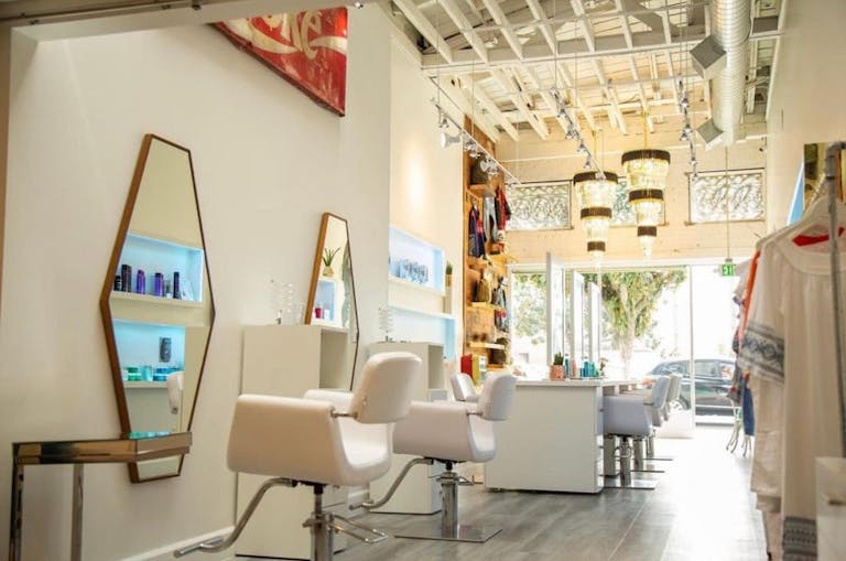 Hair Salon Chair Rental, Fully Equipped, Daily or Monthly - Image 1